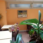 蒙陶拜恩酒店 3* 默兹河畔凡尔登