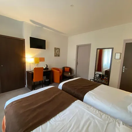 De Montaulbain فندق 3*