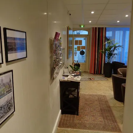 De Montaulbain Hotel 3*