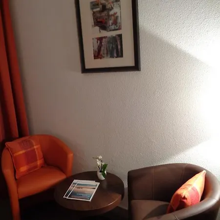 De Montaulbain 3*