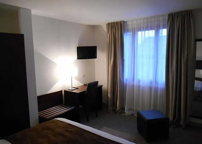 Hotel De Montaulbain