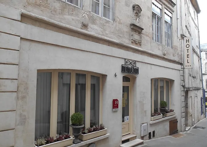 ホテル De Montaulbain