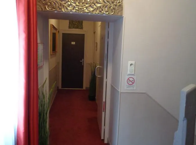 Hotel De Montaulbain Verdun-sur-Meuse